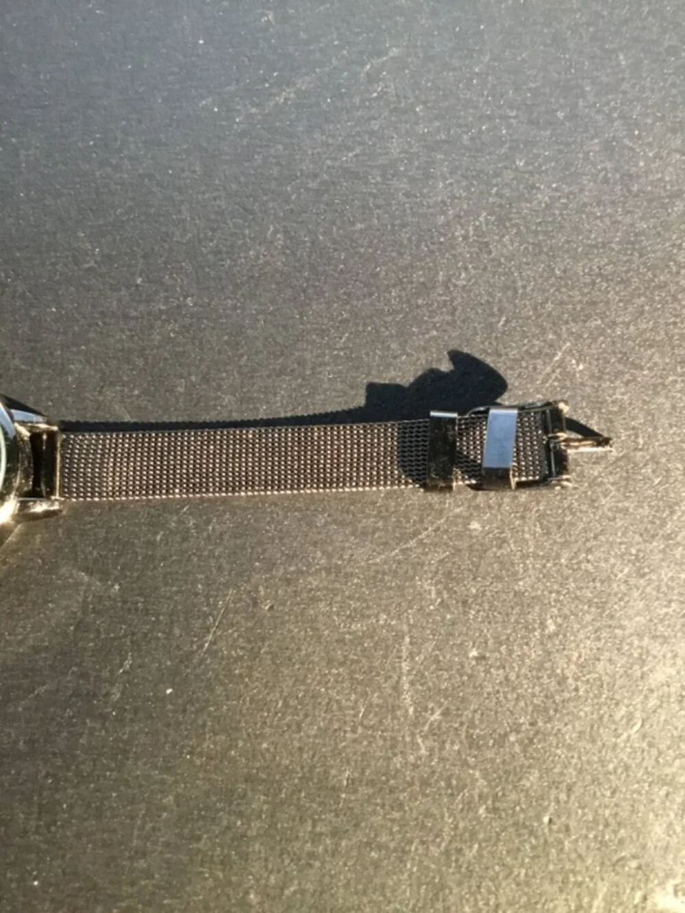 Women Quartz Watch== black/ CZ == Mesh Metal Band== Runs=NEW BATTERY=NICE